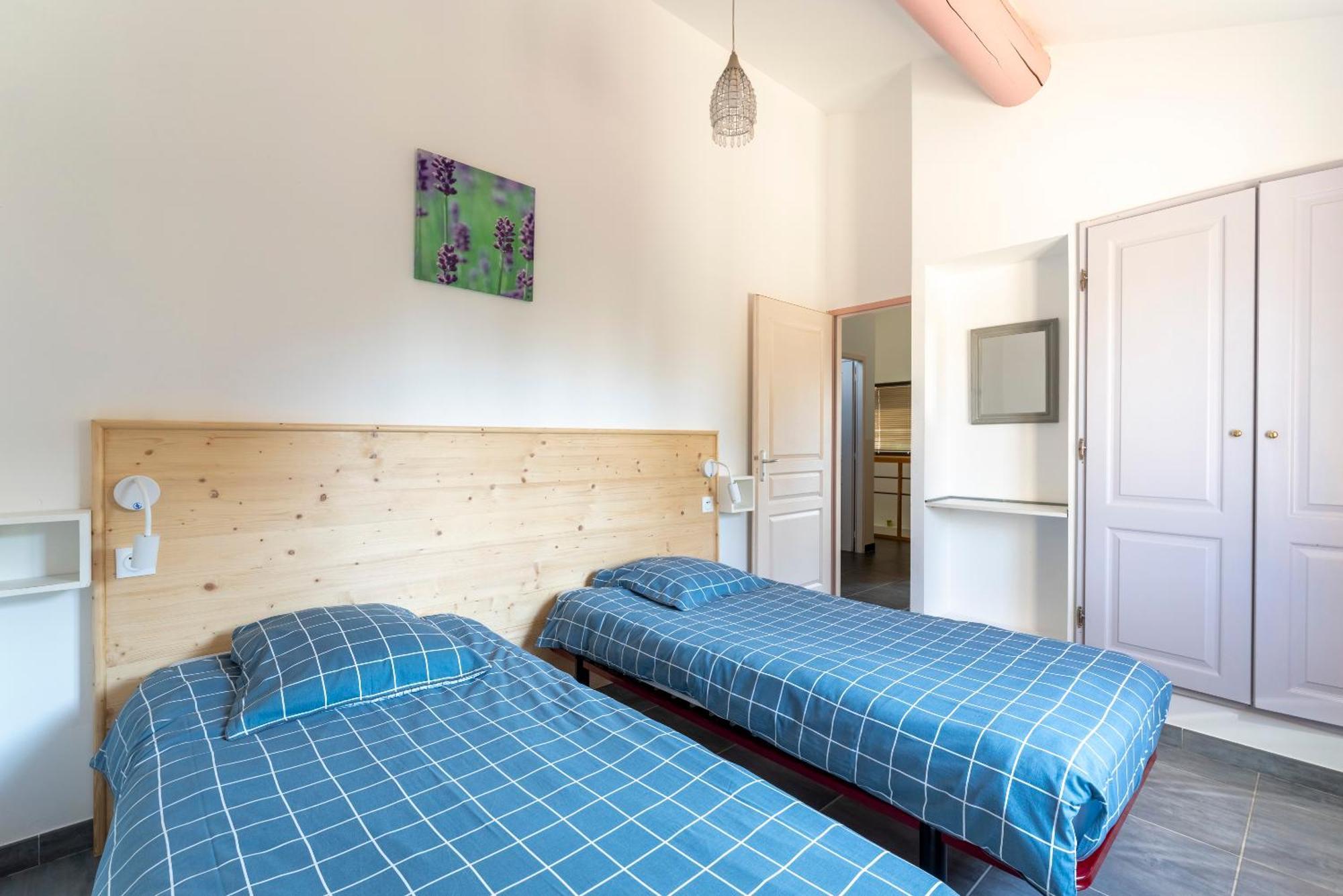 L'Ensemble Du Gite De Tante Berthe Camaret-sur-Aigues Экстерьер фото